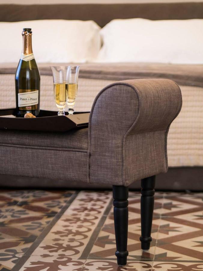 Alojamento de Acomodação e Pequeno-almoço Sciara Larmisi