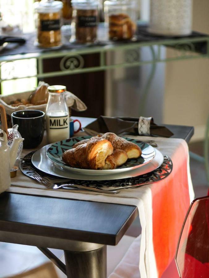 Alojamento de Acomodação e Pequeno-almoço Sciara Larmisi 3*